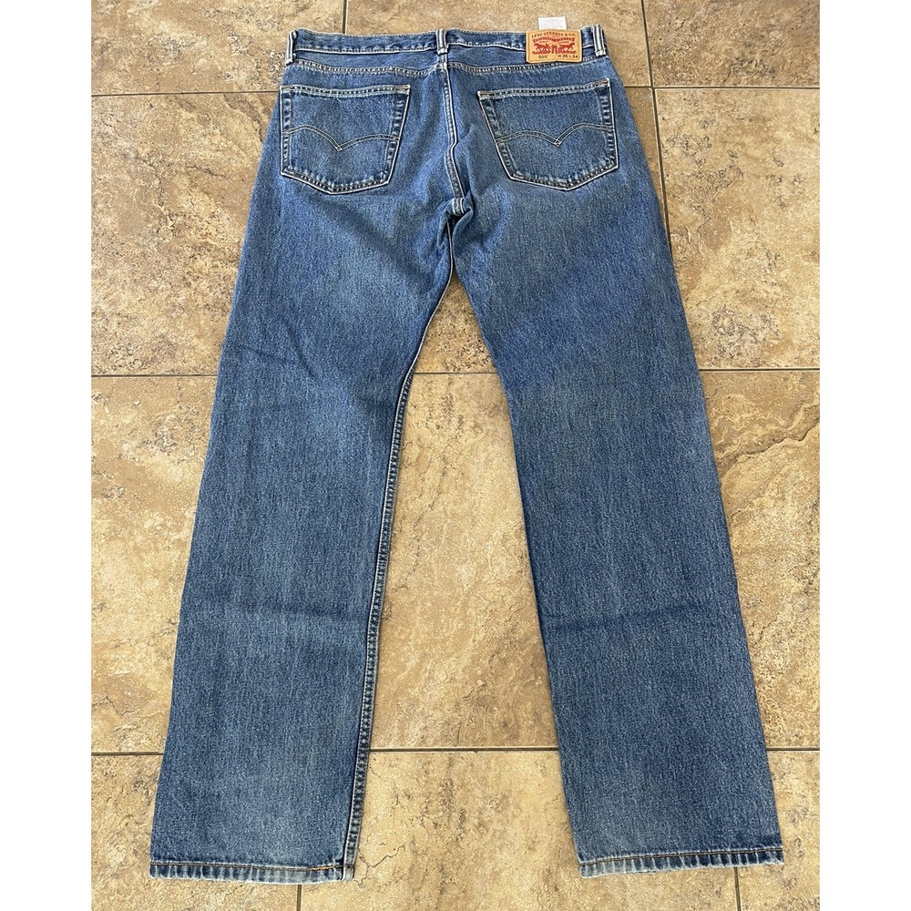 Levi's Men's 36X34 505 Straight Leg Jeans  Cotton Classic Red Tab Fit 36x33 - Picture 4 of 7